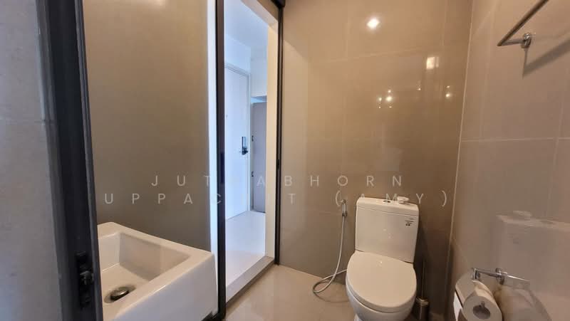 Rhythm Sukhumvit 42 : ริทึ่ม สุขุมวิท 42, กรุงเทพ, ซอยสุขุมวิท 42, พระโขนง, คลองเตย, กรุงเทพ, 45 ตร.ม., คอนโด ให้เช่า, โดย Juthabhorn Uppachit (Amy), 500406978 - DDproperty.com