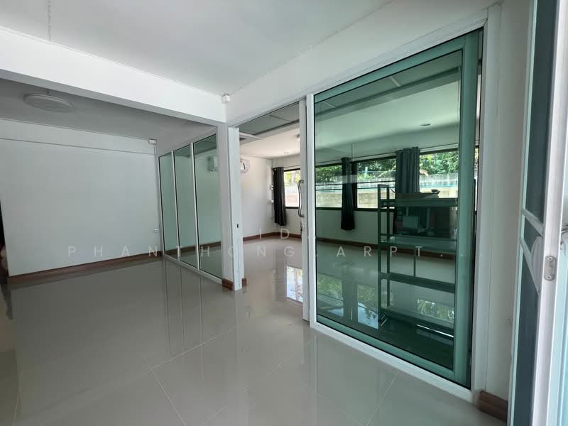 For Rent: Office in Lasalle, 101 sq.wa, 270 sq.m., Bangkok, Bang Na Tai, Bang Na, Bangkok, , 270 sqm, Office Space For Rent, by Tida phanthonglarptawee, 500406997 - DDproperty.com
