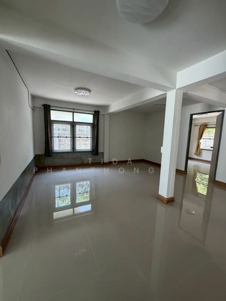 For Rent: Office in Lasalle, 101 sq.wa, 270 sq.m., Bangkok, Bang Na Tai, Bang Na, Bangkok, , 270 sqm, Office Space For Rent, by Tida phanthonglarptawee, 500406997 - DDproperty.com
