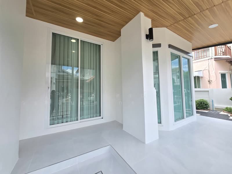 Baan Fah Piyarom Pruekwana, Pathum Thani, Bung Kham Proi, Lam Luk Ka, Pathum Thani, 4 Bedrooms, 140 sqm, Semi-Detached House (Twin House) For Sale, by นภัสศรณ์ วงศ์สินไทยกร (นันท์), 500407007 - DDproperty.com