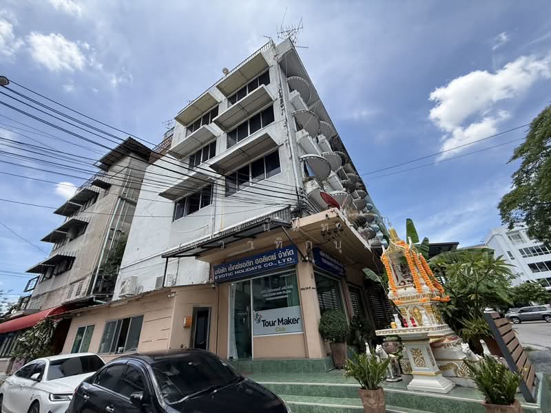 ลาดพร้าว 130, กรุงเทพ, ไดรฟ์อนสแควร์ 4, คลองจั่น, บางกะปิ, กรุงเทพ, 200 ตร.ม., ตึกแถว-อาคารพาณิชย์ ขาย, โดย นิธินันท์ ชานวาทิกบุศย์, 500407023 - DDproperty.com