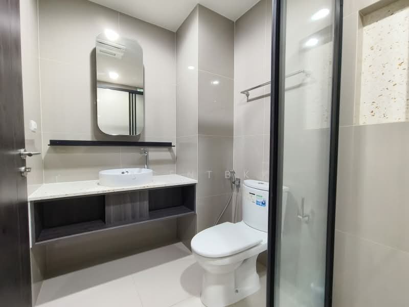 XT Huaikhwang, Bangkok, 244 Ratchadaphisek Road, Huai Khwang, Bangkok, Studio, 29 sqm, Condo For Rent, by Agentbkk, 500407030 - DDproperty.com