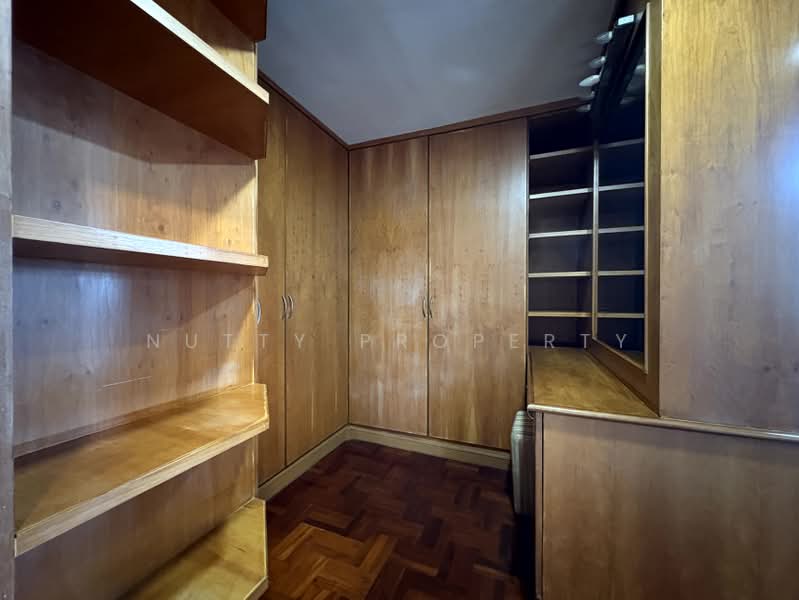 Ladawan Srinakarin, Samut Prakan, Srinakarin Road, Bang Kaeo, Bang Plee, Samut Prakan, 4 Bedrooms, 240 sqm, Single Detached House For Sale, by Nutty Property, 500407091 - DDproperty.com