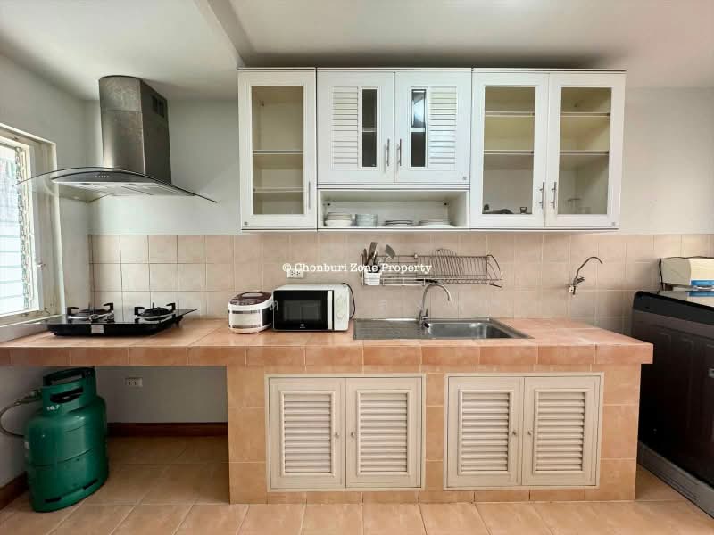 ให้เช่าบ้านเดี่ยว ม.เฮ้าส์ออฟคานารี สวนเสือ ศรีราชา, Chon Buri (Pattaya), Surasak, Si Racha, Chon Buri (Pattaya), 3 Bedrooms, 160 sqm, Single Detached House For Rent, by Dusit Saengfa, 500407128 - DDproperty.com