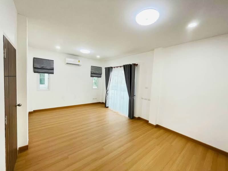 ขายบ้านแฝดรีโนเวทใหม่ ม.เมโทรปาร์ค เขาน้ำซับ ม.เกษตร ศรีราชา, Chon Buri (Pattaya), Thung Suk La, Si Racha, Chon Buri (Pattaya), 3 Bedrooms, 120 sqm, Semi-Detached House (Twin House) For Sale, by Dusit Saengfa, 500407130 - DDproperty.com