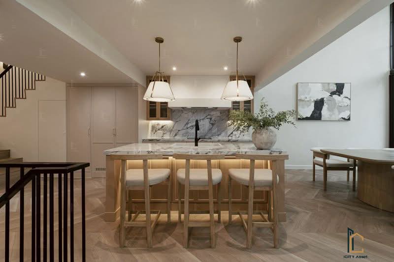 Regent 71 Place, Bangkok, Phra Kanong Nua, Watthana, Bangkok, 5 Bedrooms, 350 sqm, Townhouse For Rent, by Metas M, 500407133 - DDproperty.com