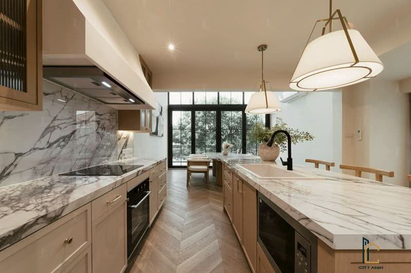 Regent 71 Place, Bangkok, Phra Kanong Nua, Watthana, Bangkok, 5 Bedrooms, 350 sqm, Townhouse For Rent, by Metas M, 500407133 - DDproperty.com