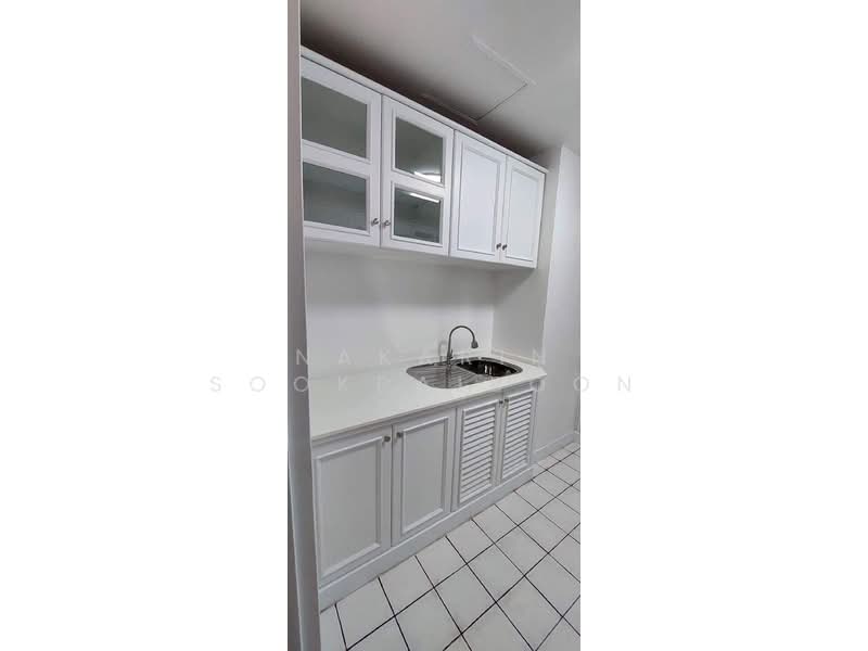 Central City East Tower, Bangkok, 1/121 East tower, Bang Na, Bang Na, Bangkok, 4 Bedrooms, 240 sqm, Condo For Rent, by Nakarin Sookpaiboon, 500407177 - DDproperty.com