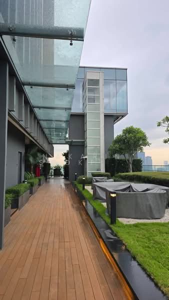 Q1 Sukhumvit, Bangkok, 1 Sukhumvit Road, Khlong Toei, Bangkok, 2 Bedrooms, 113 sqm, Condo For Rent, by Nakarin Sookpaiboon, 500407195 - DDproperty.com