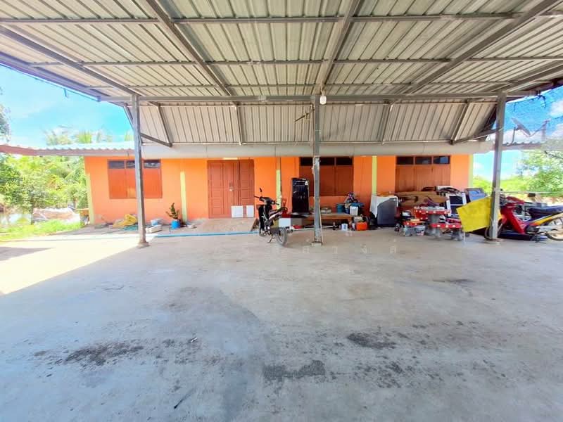 ขาย บ้านเดี่ยว 2 ไร่ 38 ตร.ว ไทรใหญ่, Nonthaburi, Sai Yai, Sai Noi, Nonthaburi, 3 Bedrooms, 1,000 sqm, Single Detached House For Sale, by กรณวัสส์ กัณฑวัสส์วงส์, 500407286 - DDproperty.com