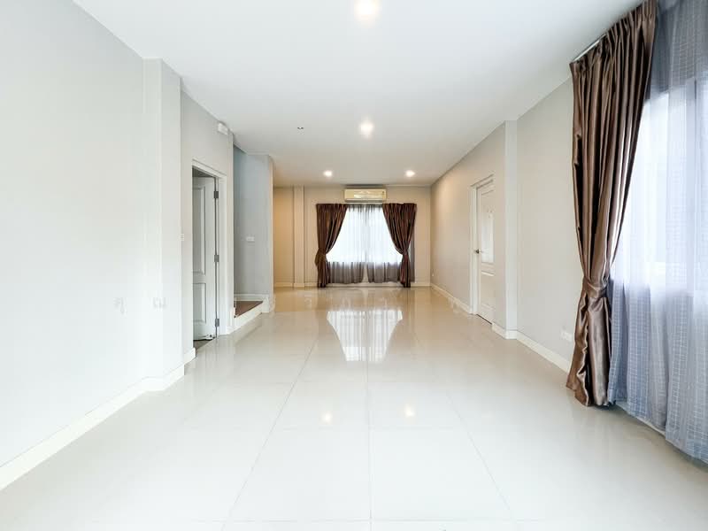 Centro Prachauthit 90, Samut Prakan, Soi Pracha Samakkee, Ban Khlong Suan, Phra Samut Jadee, Samut Prakan, 4 Bedrooms, 175 sqm, Single Detached House For Sale, by คุณ ศศิวิภา พูลทา, 500407287 - DDproperty.com