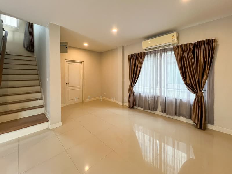 Centro Prachauthit 90 : เซนโทร ประชาอุทิศ 90, สมุทรปราการ, ซอย ประชาสามัคคี, บ้านคลองสวน, พระสมุทรเจดีย์, สมุทรปราการ, 175 ตร.ม., บ้านเดี่ยว ขาย, โดย คุณ ศศิวิภา พูลทา, 500407287 - DDproperty.com
