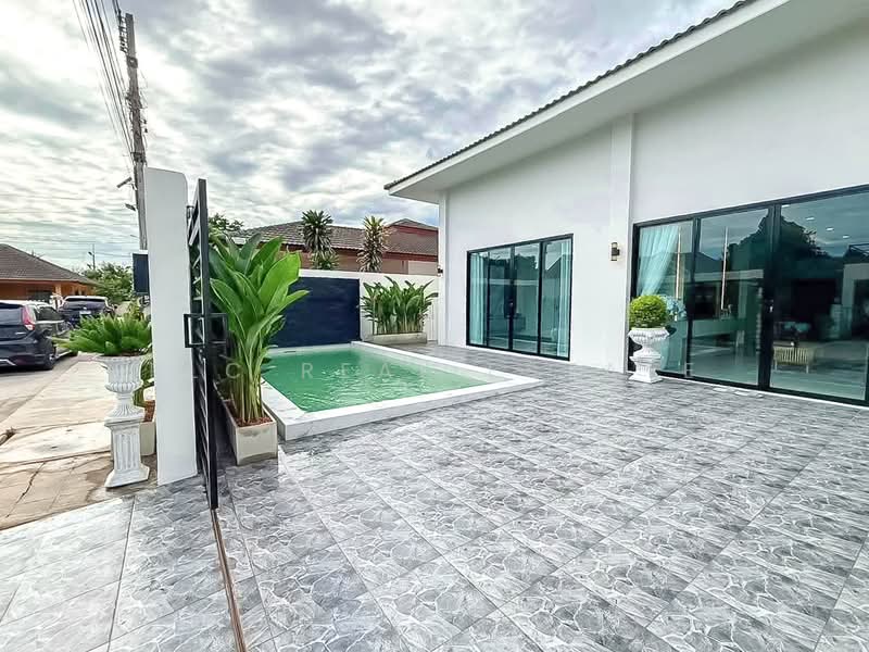 Luxury Pool Villa for Sale Mabprachan East Pattaya 3 Bedroom, Chon Buri (Pattaya), Nong Pru, Bang Lamung (Pattaya), Chon Buri (Pattaya), 3 Bedrooms, 258 sqm, Villa For Sale, by PLC real estate, 500407291 - DDproperty.com