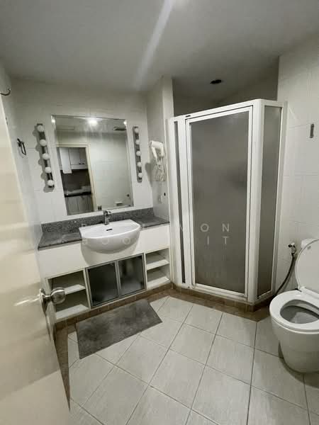 Baan Siri Sathorn : บ้านสิริ สาทร, กรุงเทพ, 10 ซอยเย็นอากาศ 1, ทุ่งมหาเมฆ, สาทร, กรุงเทพ, 32 ตร.ม., คอนโด ขาย, โดย Pichamon Boonchit, 500407295 - DDproperty.com