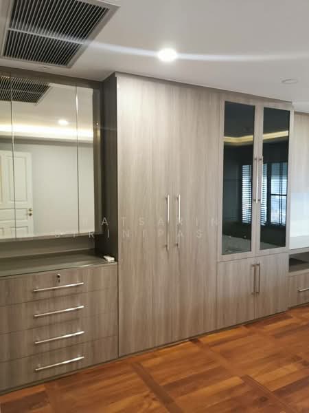 Le Raffine Sukhumvit 24 : เลอ รัฟฟิเน่ สุขุมวิท 24, กรุงเทพ, ซอยสุขุมวิท 24, คลองตัน, คลองเตย, กรุงเทพ, 370 ตร.ม., คอนโด ขาย, โดย Ratsarin Sirinipaspong, 500407330 - DDproperty.com