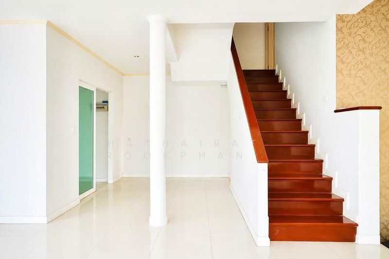 Supalai Ville Laksi – Don Muang, Bangkok, Chang Akat Uthit Road, Sanam Bin, Don Mueang, Bangkok, 3 Bedrooms, 213 sqm, Townhouse For Sale, by Hathairat Rookphan , 500407337 - DDproperty.com