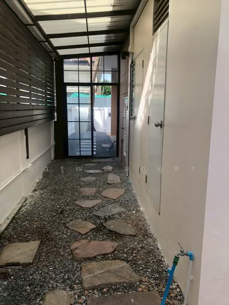 Villa Arcadia Srinakarin : วิลล่า อะคาเดีย ศรีนครินทร์, สมุทรปราการ, ซอย หมู่บ้านวิลล่าอะคาเดียศรีนครินทร์, บางแก้ว, บางพลี, สมุทรปราการ, 205 ตร.ม., บ้านเดี่ยว ให้เช่า, โดย การุณ ชมภูบุตร, 500407406 - DDproperty.com