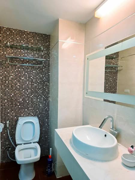 Bangkok Horizon Ramkhamhaeng, Bangkok, 788 Ramkamhang Road, Hua Mak, Bang Kapi, Bangkok, 1 Bedroom, 40 sqm, Condo For Rent, by Living Condo, 500407480 - DDproperty.com