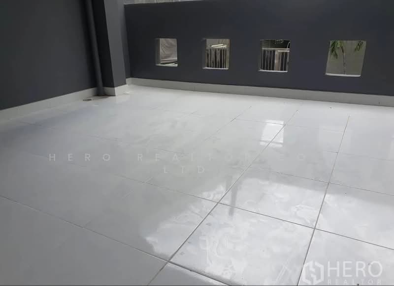 For Rent 4-Storey Townhouse near BTS Phra Khanong HRE01018, กรุงเทพ, พระโขนงเหนือ, วัฒนา, กรุงเทพ, 350 ตร.ม., ทาวน์เฮ้าส์ ให้เช่า, โดย Hero Realtor Co., Ltd., 500407524 - DDproperty.com