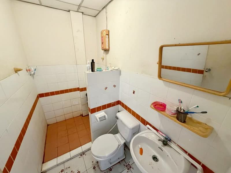 ขาย ทาวน์เฮ้าส์ หมู่บ้าน แดนทอง วิลเลจ สามโคก, Pathum Thani, Bang Pho Nua, Sam Khok, Pathum Thani, 3 Bedrooms, 90 sqm, Townhouse For Sale, by กรณวัสส์ กัณฑวัสส์วงส์, 500407526 - DDproperty.com