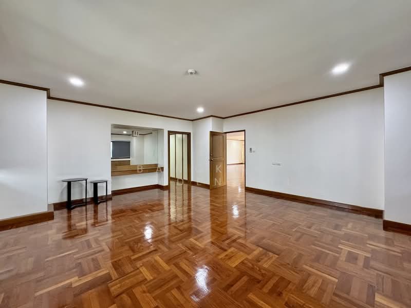 Tower Park, Bangkok, 88 Soi Sukhumvit 3, Sukhumvit Road, Khlongtoei Nua, Watthana, Bangkok, 3 Bedrooms, 275 sqm, Condo For Sale, by Bangkok Residential, 500407527 - DDproperty.com