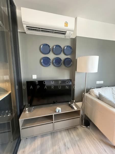 XT Huaikhwang, Bangkok, 244 Ratchadaphisek Road, Huai Khwang, Bangkok, Studio, 30 sqm, Condo For Rent, by Sompob Buaparungsri, 500407560 - DDproperty.com