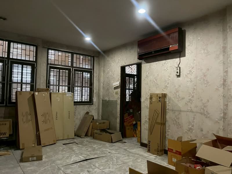 อาคารพาณิชย์ รามอินทรา กม.8, Bangkok, รามอินทรา กม.8, Ram Inthra, Khan Na Yao, Bangkok, , 900 sqm, Shophouse For Sale, by Wasana Meetheam, 500407562 - DDproperty.com