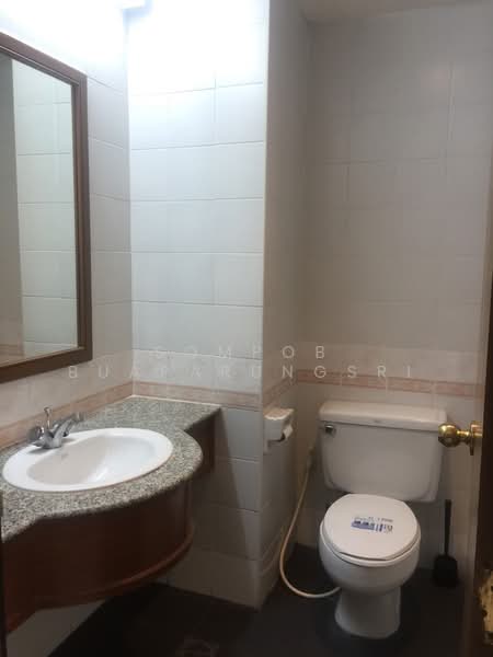 Sathorn Gardens, Bangkok, 39 South Sathorn Road, Thung Maha Mek, Sathon, Bangkok, Studio, 45 sqm, Condo For Rent, by Sompob Buaparungsri, 500407597 - DDproperty.com