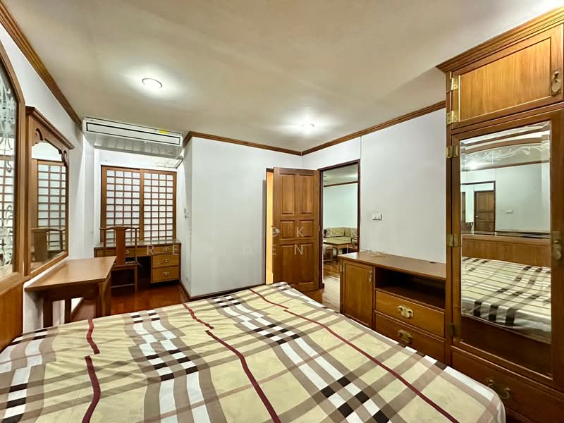 Le Premier 2, Bangkok, Soi Sukhumvit 59, Khlong Tan Nua, Watthana, Bangkok, 4 Bedrooms, 258 sqm, Condo For Sale, by Bangkok Residential, 500407648 - DDproperty.com