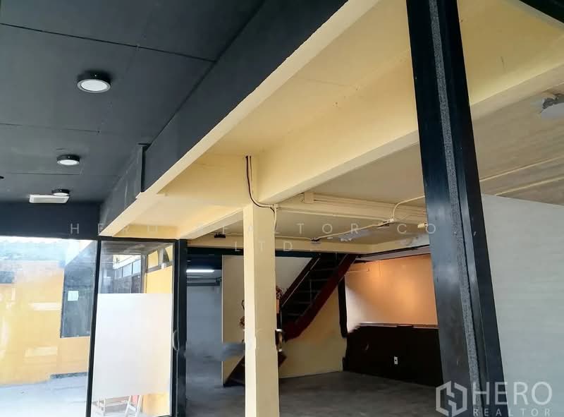 For rent House for commercial BTS Ekkamai Bangkok HRE01022, Bangkok, สุขุมวิท, Khlong Tan Nua, Watthana, Bangkok, , 250 sqm, Retail Space For Rent, by Hero Realtor Co., Ltd., 500407713 - DDproperty.com