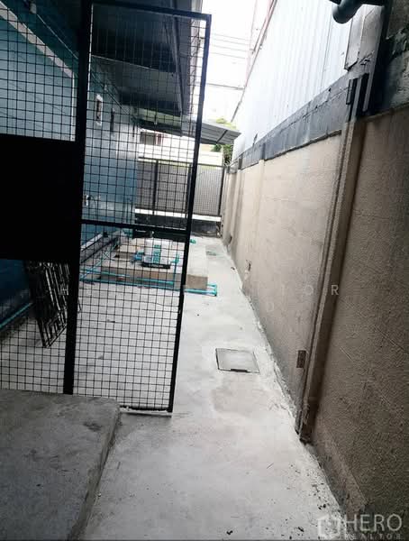 For rent House for commercial BTS Ekkamai Bangkok HRE01022, Bangkok, สุขุมวิท, Khlong Tan Nua, Watthana, Bangkok, , 250 sqm, Retail Space For Rent, by Hero Realtor Co., Ltd., 500407713 - DDproperty.com