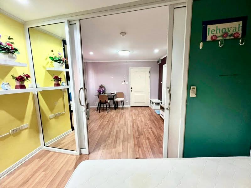 Lumpini Place Narathiwas 24, Bangkok, Sathu Pradit 19 Alley 3, Chong Nonsi, Yan Nawa, Bangkok, 1 Bedroom, 33 sqm, Condo For Sale, by สรภพ ยอดไชย (สีฝุ่น), 500407741 - DDproperty.com