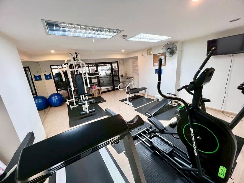 Lumpini Place Narathiwas 24, Bangkok, Sathu Pradit 19 Alley 3, Chong Nonsi, Yan Nawa, Bangkok, 1 Bedroom, 33 sqm, Condo For Sale, by สรภพ ยอดไชย (สีฝุ่น), 500407741 - DDproperty.com