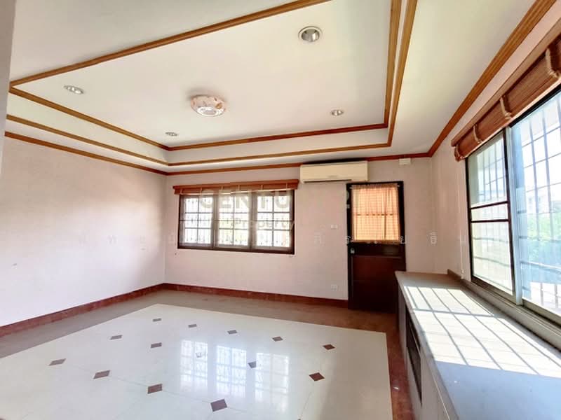 ทาวน์โฮม 4 ชั้น อินทามระ 47 (เชื่อมรัชดา 17), Bangkok, Din Daeng, Bangkok, 5 Bedrooms, 300 sqm, Townhouse For Sale, by Pattanan Apirayothin, 500407742 - DDproperty.com