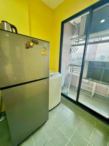 Lumpini Place Narathiwas 24, Bangkok, Sathu Pradit 19 Alley 3, Chong Nonsi, Yan Nawa, Bangkok, 1 Bedroom, 33 sqm, Condo For Rent, by สรภพ ยอดไชย (สีฝุ่น), 500407743 - DDproperty.com