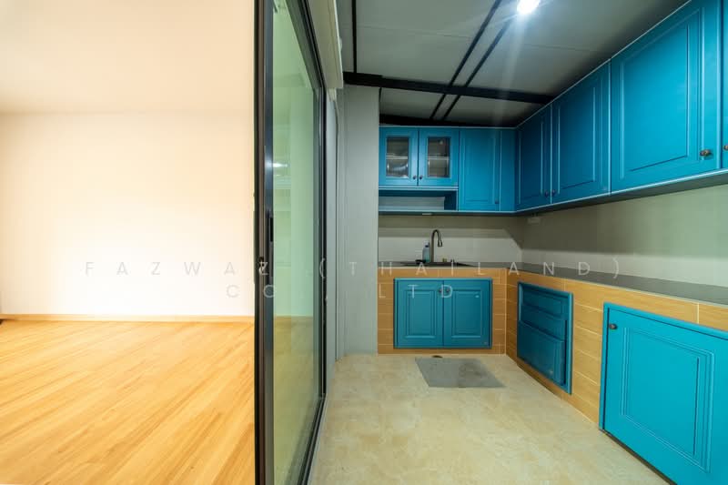 Siri Place Pattanakarn, Bangkok, 207 Soi Chaloem Prakiat Rama 9, Dok Mai, Prawet, Bangkok, 4 Bedrooms, 118 sqm, Townhouse For Sale, by Fazwaz (Thailand) Co., Ltd., 500407747 - DDproperty.com