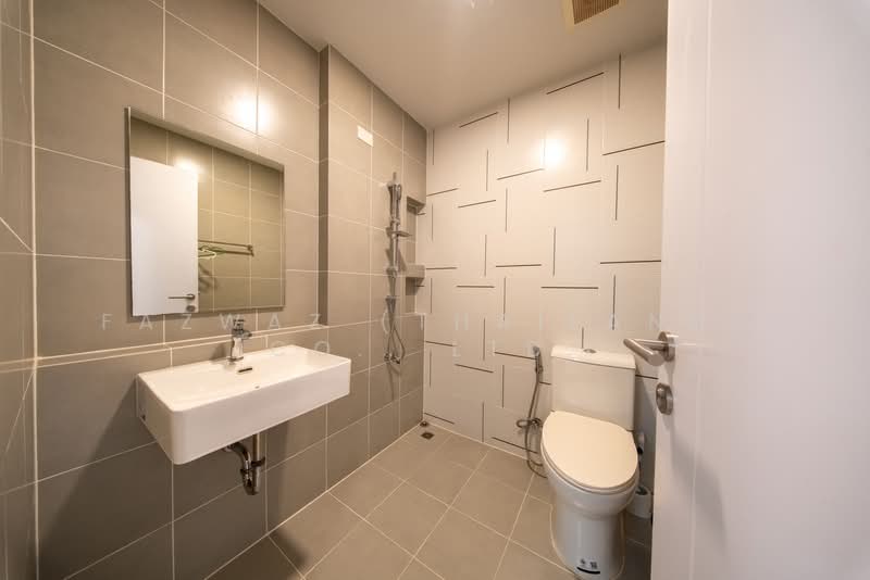 Siri Place Pattanakarn, Bangkok, 207 Soi Chaloem Prakiat Rama 9, Dok Mai, Prawet, Bangkok, 4 Bedrooms, 118 sqm, Townhouse For Sale, by Fazwaz (Thailand) Co., Ltd., 500407747 - DDproperty.com