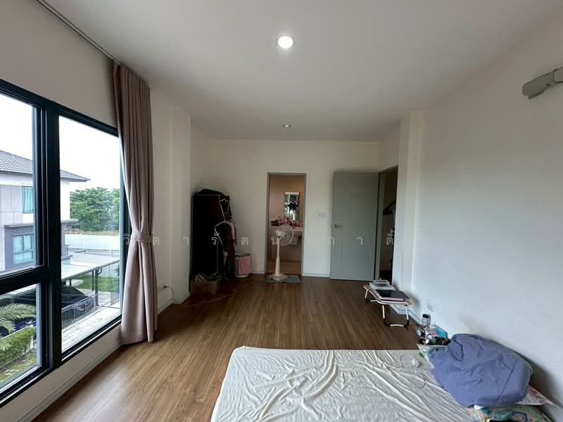 Baan Klang Muang The Edition Rama 9-Pattanakarn, Bangkok, Motorway Road, Prawet, Bangkok, 4 Bedrooms, 235 sqm, Townhouse For Sale, by วิดารัตน์ กาติ้ง, 500407752 - DDproperty.com
