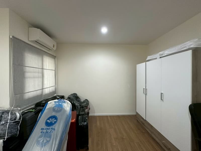 Baan Klang Muang The Edition Rama 9-Pattanakarn, Bangkok, Motorway Road, Prawet, Bangkok, 4 Bedrooms, 235 sqm, Townhouse For Sale, by วิดารัตน์ กาติ้ง, 500407752 - DDproperty.com