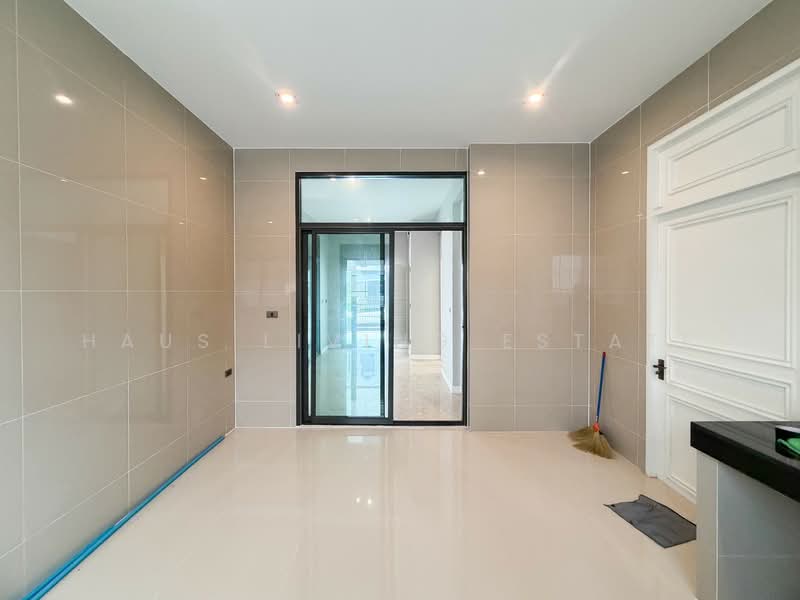 The Grand Pinklao, Bangkok, 594 Borommaratchachonnani Road, Sala Thammasop, Thawi Watthana, Bangkok, 6 Bedrooms, 560 sqm, Single Detached House For Sale, by Haus Living Estate, 500407764 - DDproperty.com