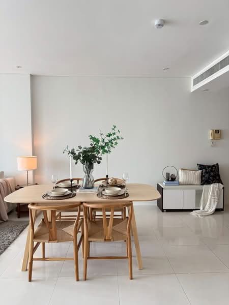 Fullerton Sukhumvit, Bangkok, Sukhumvit Road, Khlong Tan Nua, Watthana, Bangkok, 2 Bedrooms, 96 sqm, Condo For Rent, by Phoom Imruangsri, 500407785 - DDproperty.com