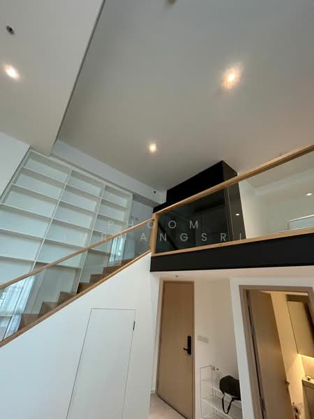 The Lofts Silom, Bangkok, Pramuan Road, Silom, Bang Rak, Bangkok, 1 Bedroom, 52 sqm, Condo For Rent, by Phoom Imruangsri, 500407821 - DDproperty.com