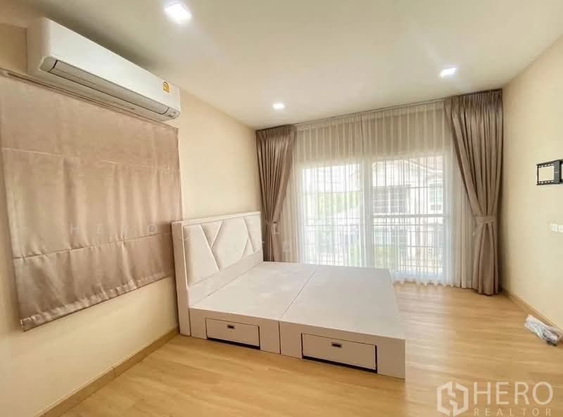 Golden Neo Sukhumvit-Lasalle, Samut Prakan, Samrong Nua, Muang Samut Prakarn, Samut Prakan, 3 Bedrooms, 136 sqm, Single Detached House For Rent, by Hero Realtor Co., Ltd., 500407828 - DDproperty.com
