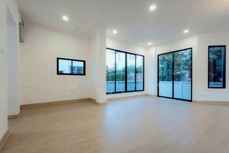 Mantana Pinklao-Rama 5, Nonthaburi, Nakhon In Road, Bang Khun Kong, Bang Kruai, Nonthaburi, 3 Bedrooms, 171 sqm, Single Detached House For Sale, by สรภพ ยอดไชย (สีฝุ่น), 500407840 - DDproperty.com