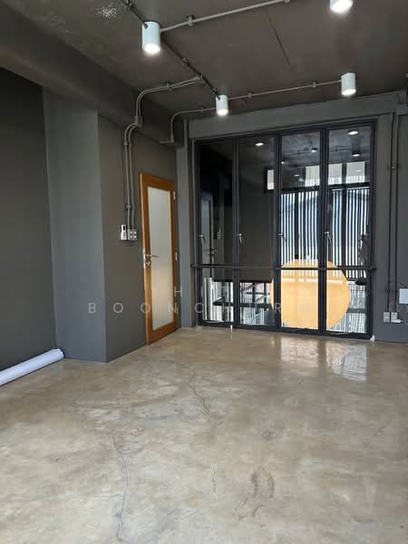Home/Office, 350sqm, Rama 9 Road, Huai Khwang, Bangkok, Huai Khwang, Bangkok, 5 Bedrooms, 350 sqm, Townhouse For Rent, by Thiti Boonchurn, 500407866 - DDproperty.com