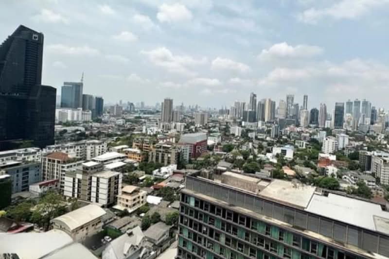 The Esse Sukhumvit 36, Bangkok, Soi Sukhumvit 36, Sukhumvit Road, Phra Kanong, Khlong Toei, Bangkok, 1 Bedroom, 39 sqm, Condo For Rent, by Phoom Imruangsri, 500407871 - DDproperty.com