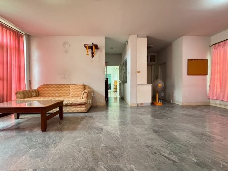 Baan Lalin In The Park Watcharapol-Paholyothin, Bangkok, Rattanagosin Road, Khlong Tanon, Sai Mai, Bangkok, 3 Bedrooms, 200 sqm, Single Detached House For Sale, by คุณน้ำตาล, 500407881 - DDproperty.com