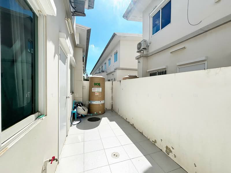 J Town Exclusive Rangsit - Klong 1, Pathum Thani, Rangsit-Nakhon Nayok Canal Road, Prachathipat, Thanyaburi, Pathum Thani, 4 Bedrooms, 71 sqm, Townhouse For Sale, by ภัทรนัน อิศรางกูร ณ อยุธยา, 500407884 - DDproperty.com