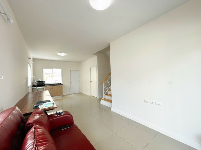 J Town Exclusive Rangsit - Klong 1, Pathum Thani, Rangsit-Nakhon Nayok Canal Road, Prachathipat, Thanyaburi, Pathum Thani, 4 Bedrooms, 71 sqm, Townhouse For Sale, by ภัทรนัน อิศรางกูร ณ อยุธยา, 500407884 - DDproperty.com