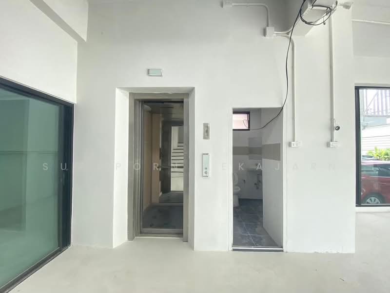สำนักงาน5 ชั้น ใกล้เซ็นทรัลนอร์ทวิลล์, Nonthaburi, Bang Kra So, Muang Nonthaburi, Nonthaburi, , 400 sqm, Office Space For Sale, by Supaporn Sekajarn, 500407997 - DDproperty.com